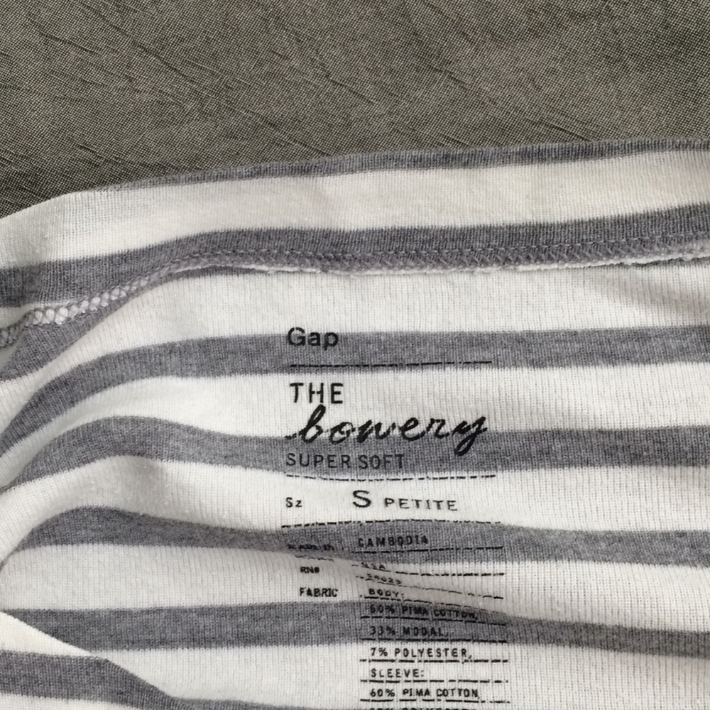 Gray striped baseball tee